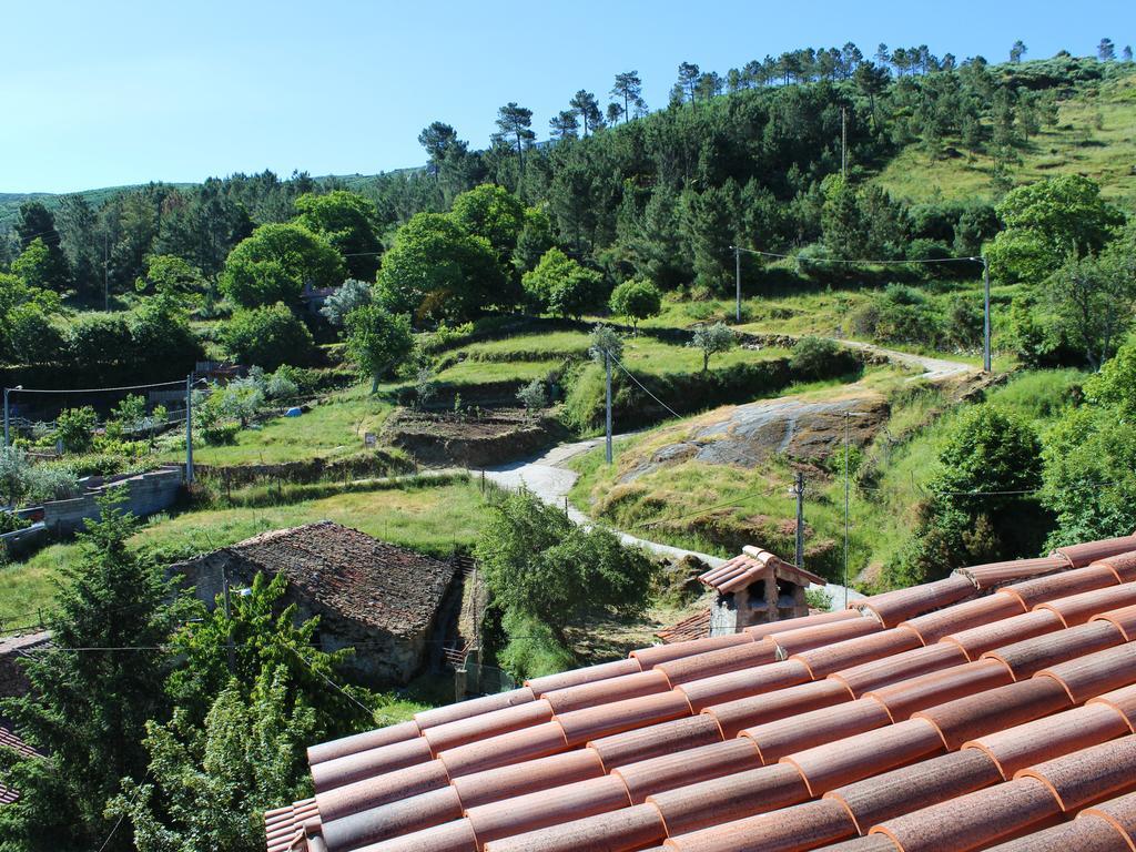 Casas Da Ribeira Casa de hóspedes Seia Exterior foto